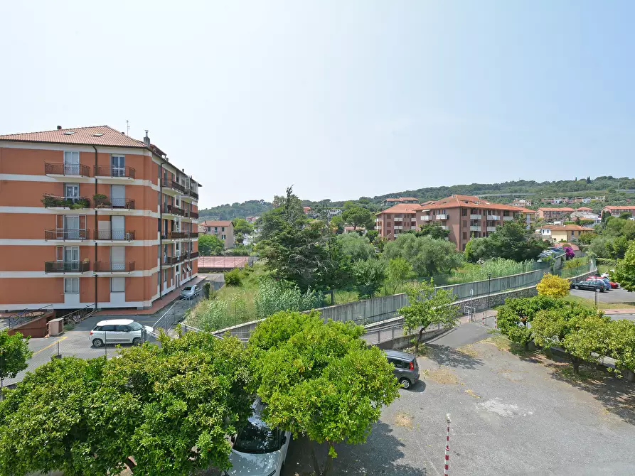 Immagine 50 di Bilocale in vendita  in Via Carlo conti 36 a San Bartolomeo Al Mare