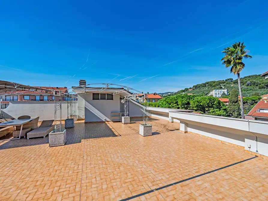 Immagine 37 di Attico in vendita  in Viale Europa 5 a San Bartolomeo Al Mare