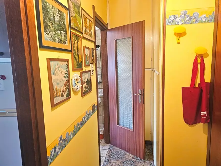 Immagine 43 di Bilocale in vendita  in Via Carlo conti 36 a San Bartolomeo Al Mare