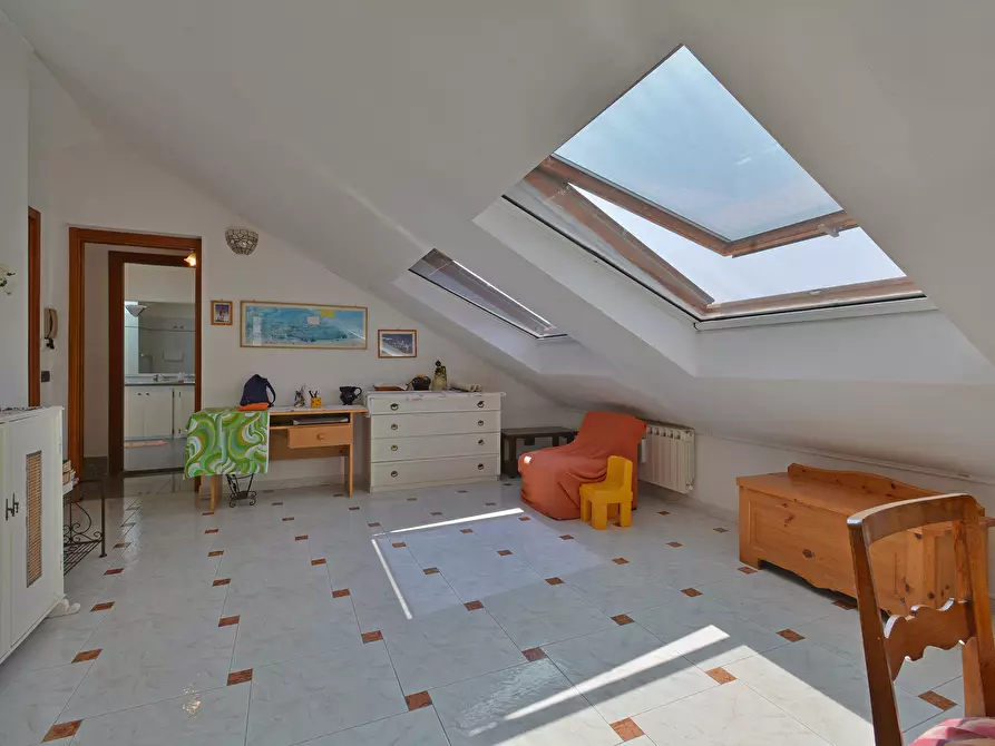 Immagine 28 di Quadrilocale in vendita  in Via Michele Albavera 5 a San Bartolomeo Al Mare