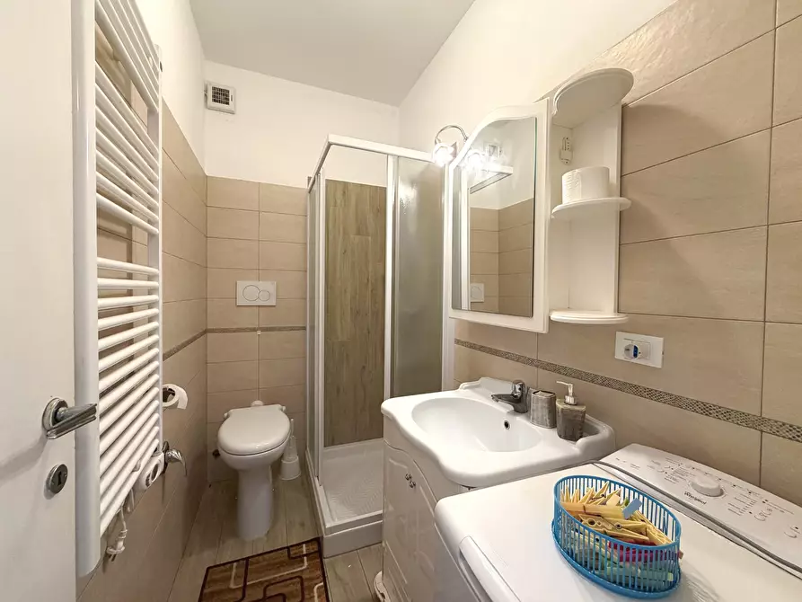 Immagine 21 di Bilocale in vendita  in Via Aurelia 82 a San Bartolomeo Al Mare