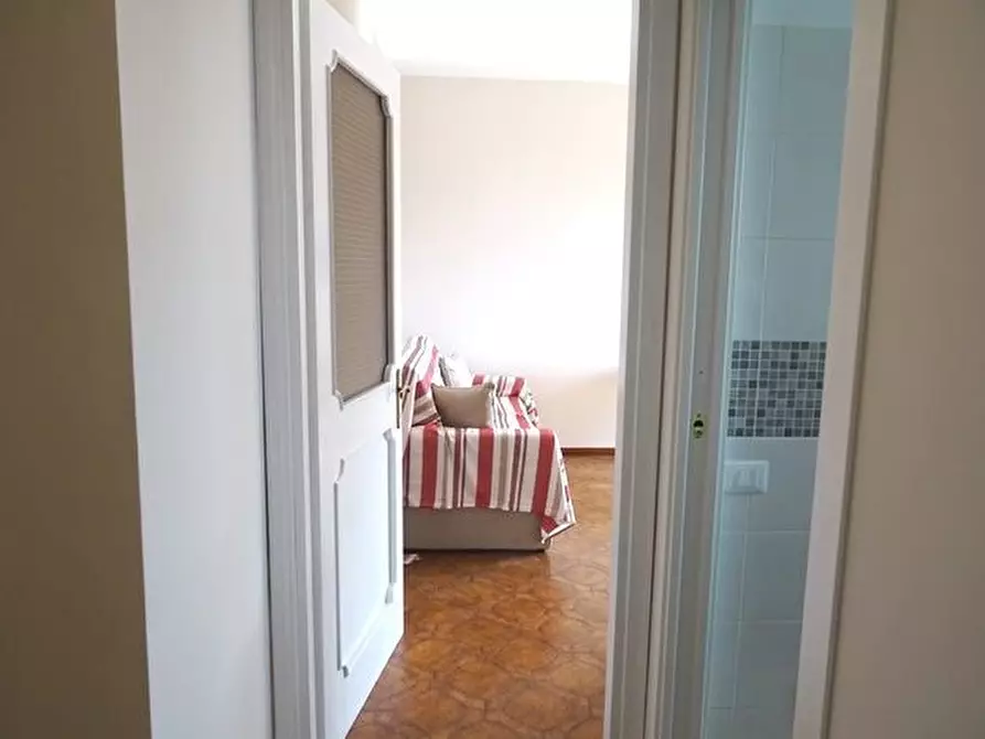 Immagine 44 di Trilocale in affitto  in Via Aurelia 57 a San Bartolomeo Al Mare