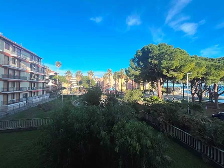 Immagine 29 di Trilocale in affitto  in Via Aurelia 57 a San Bartolomeo Al Mare