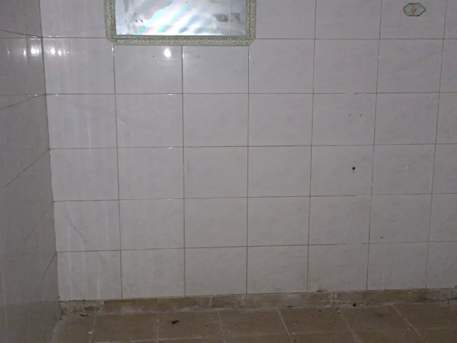 Immagine 6 di Locale commerciale in affitto  in Via Guglielmo Marconi a Lamezia Terme