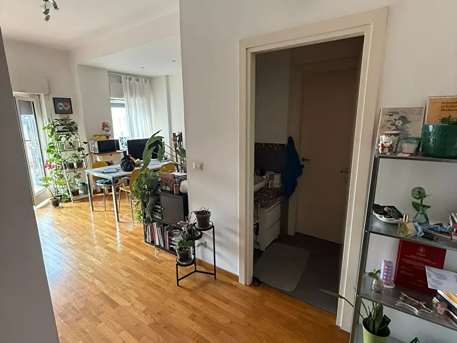 Immagine 2 di Bilocale in affitto  in Via Tommaso Grossi 2 a Torino