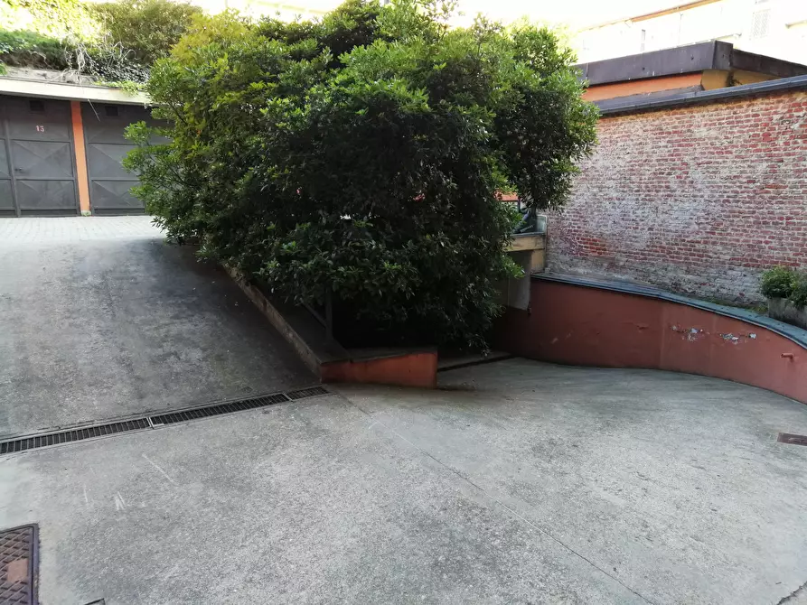 Immagine 22 di Bilocale in affitto  in VIA COSMO 6 a Torino