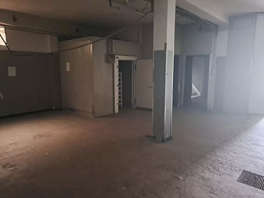 Immagine 11 di Locale commerciale in affitto  in VIA GARIBALDI 2 a Alpignano