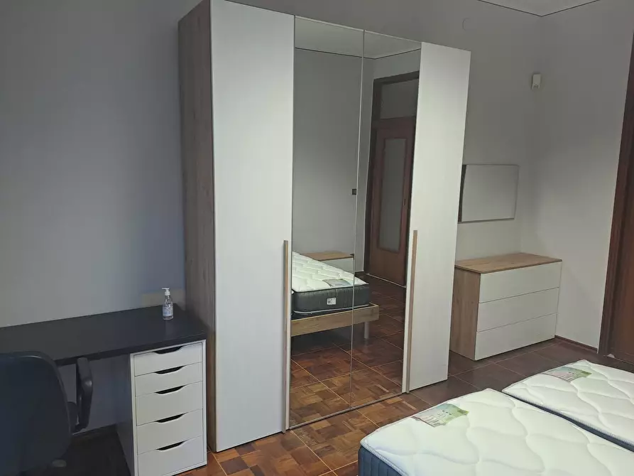 Immagine 13 di Trilocale in affitto  in VIA GENOVA 91/19 a Torino