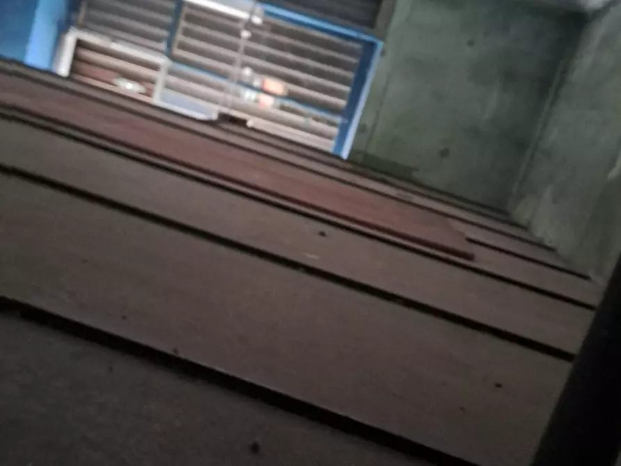 Immagine 6 di Locale commerciale in vendita  in V. BRANDIZZO 16 a Torino