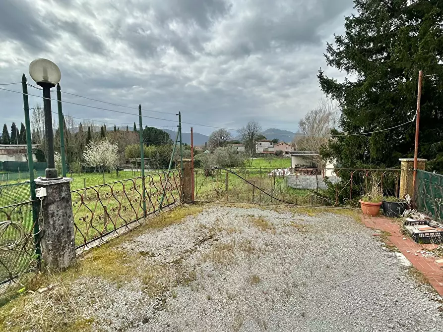 Immagine 28 di Casa bifamiliare in vendita  a Sarzana