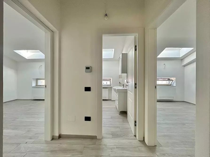 Immagine 1 di Attico in vendita  a Sarzana