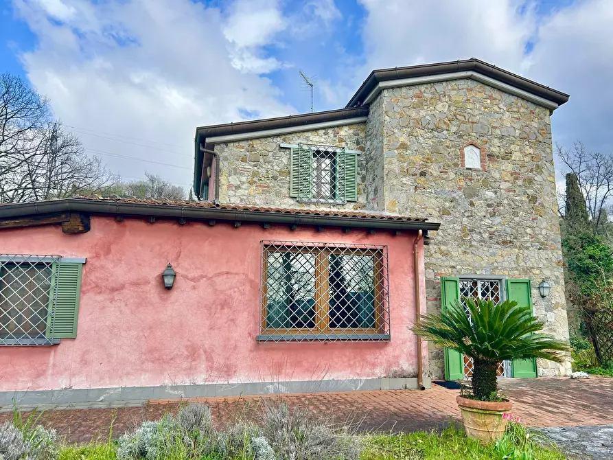 Immagine 9 di Casa indipendente in vendita  a Sarzana