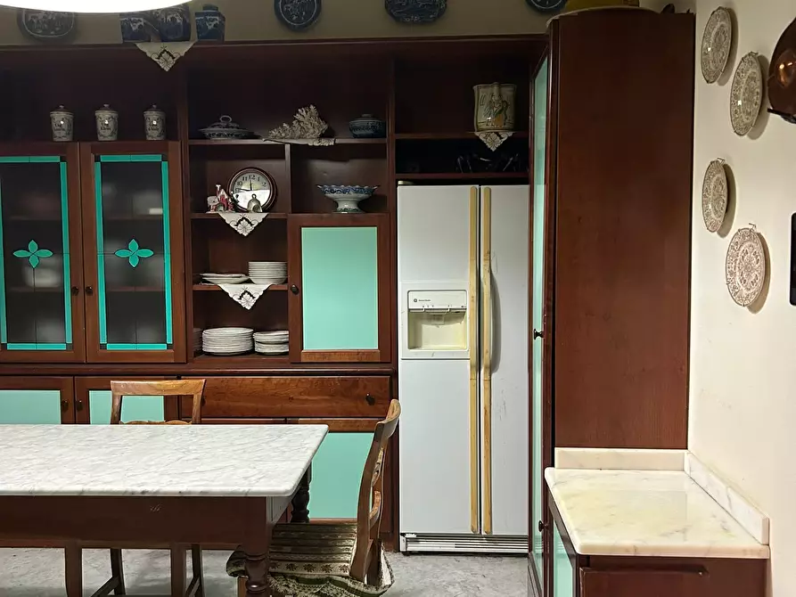 Immagine 20 di Pentalocale in vendita  a Sarzana