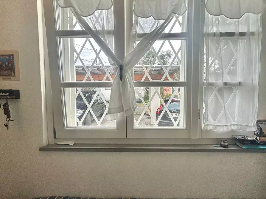 Immagine 16 di Porzione di casa in vendita  a Sarzana