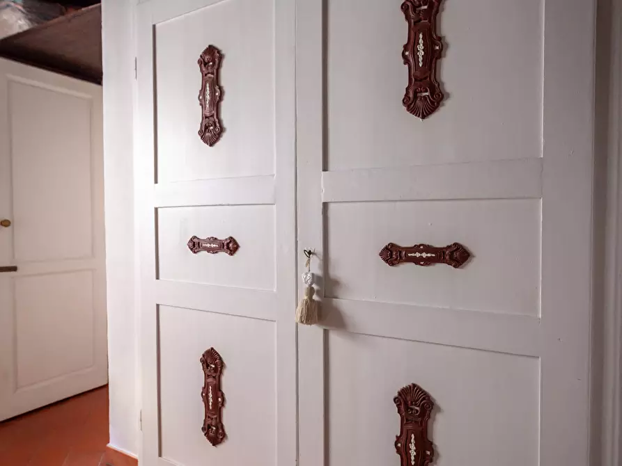 Immagine 7 di Porzione di casa in vendita  a Ameglia