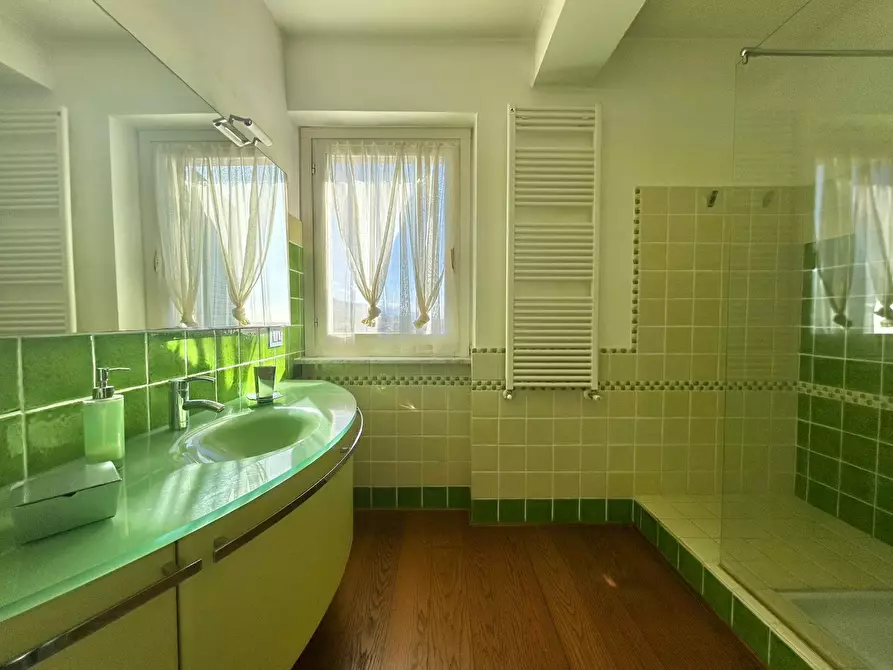 Immagine 44 di Attico in vendita  a Sarzana