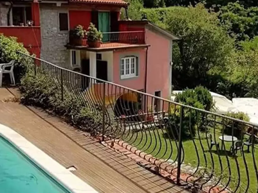 Rustico / casale in vendita in Via dei Pini 5 a Fosdinovo