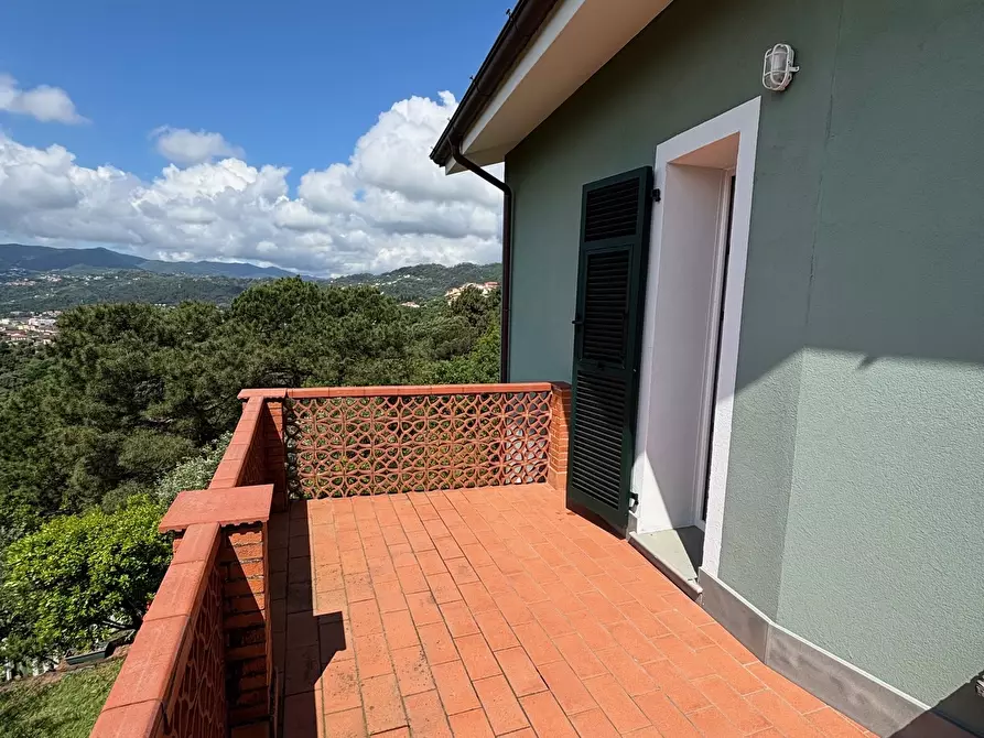 Immagine 21 di Casa indipendente in vendita  a La Spezia