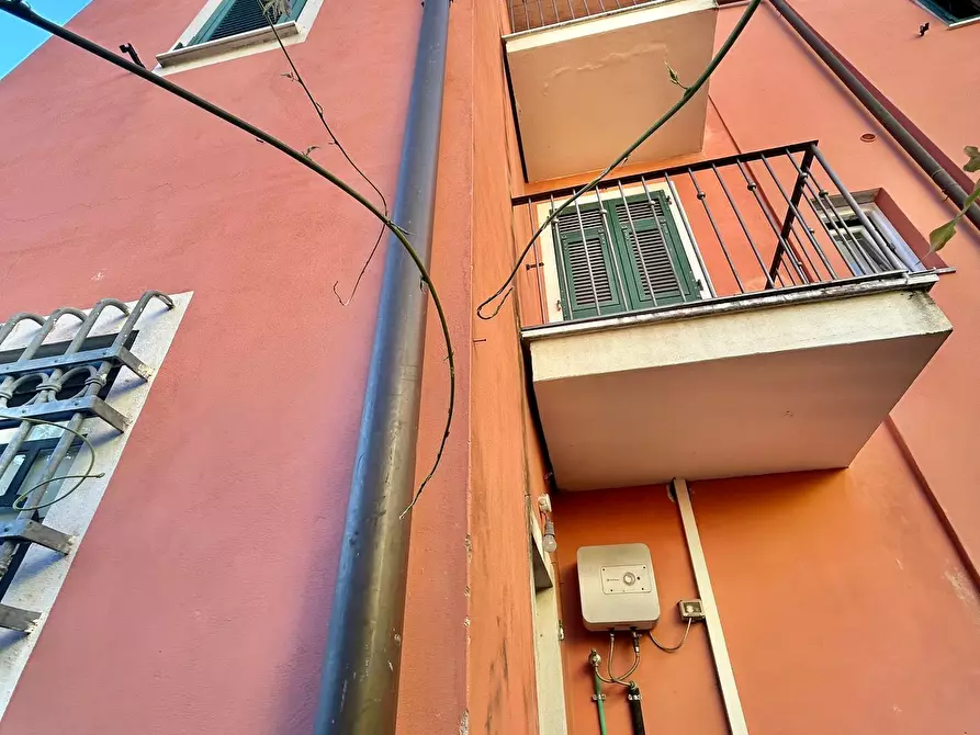 Immagine 6 di Locale commerciale in vendita  a Sarzana