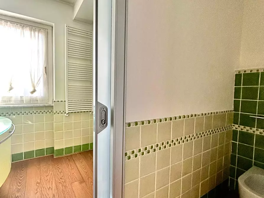 Immagine 42 di Attico in vendita  a Sarzana