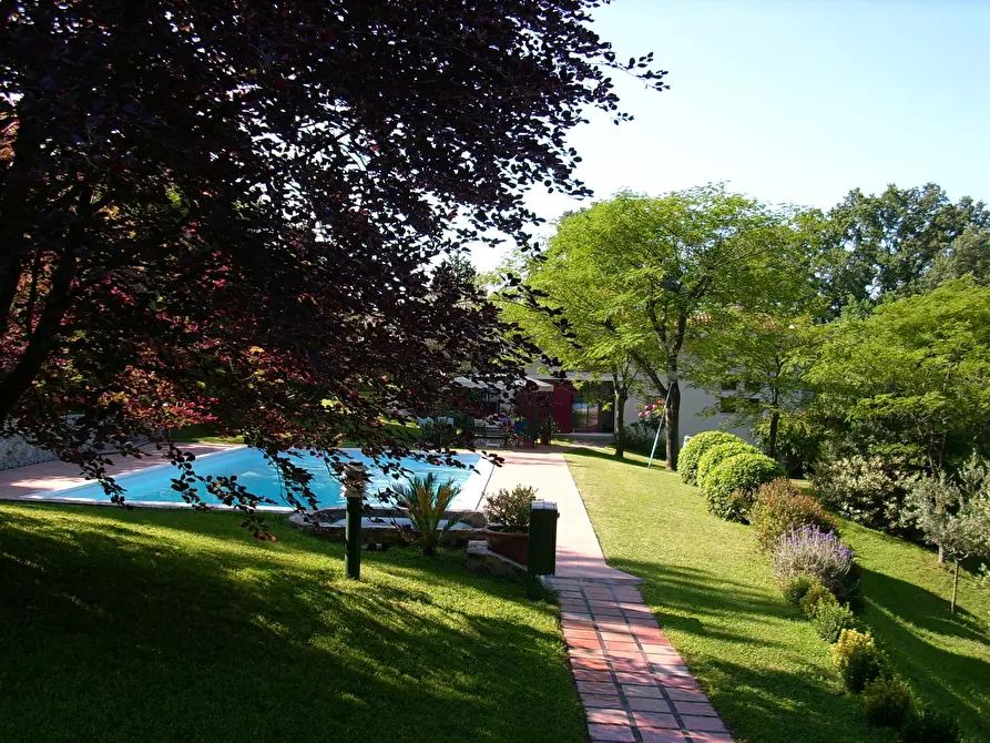 Immagine 3 di Villa in vendita  a Sarzana