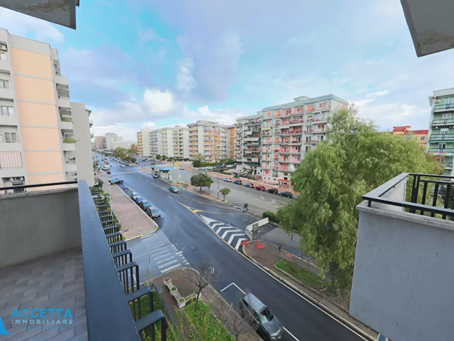 Immagine 15 di Trilocale in vendita  in Corso Italia 370 a Taranto