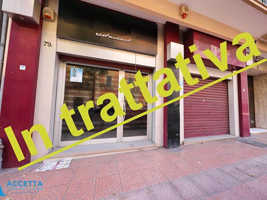 Immagine 1 di Locale commerciale in vendita  in Corso Umberto I 79 a Taranto