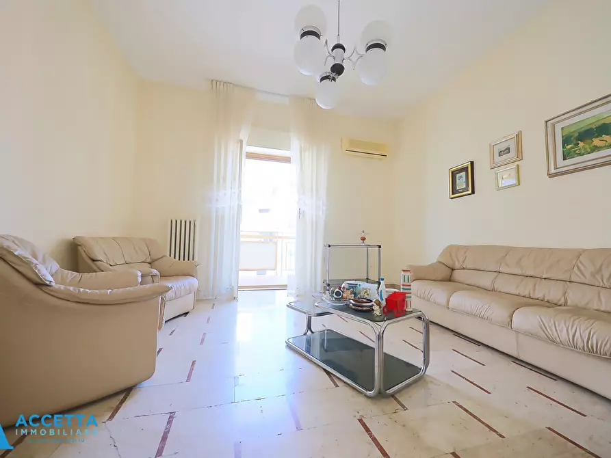 Immagine 2 di Bilocale in vendita  in Via Corsica 15 a Taranto
