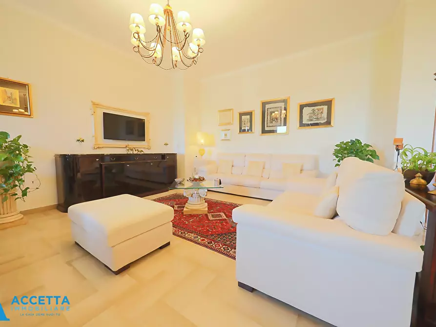 Immagine 11 di Villa in vendita  in Via Fior d'Agave 10 a Taranto