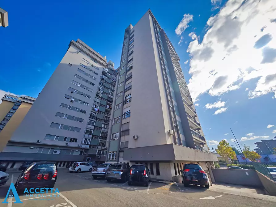 Immagine 21 di Quadrilocale in vendita  in Via Veneto 116 a Taranto