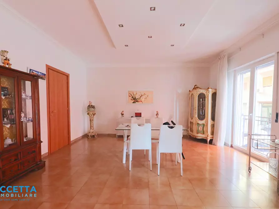 Immagine 20 di Trilocale in vendita  in Via Lupoli 1 a Taranto