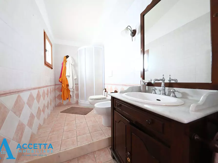 Immagine 20 di Villa in vendita  in via Sequoie a Leporano