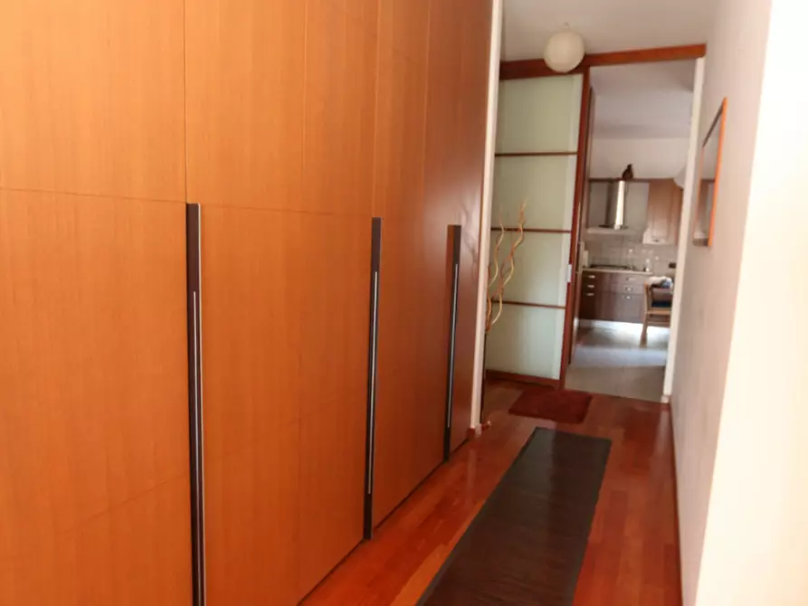 Immagine 9 di Quadrilocale in vendita  in Corso Umberto 69 a Taranto