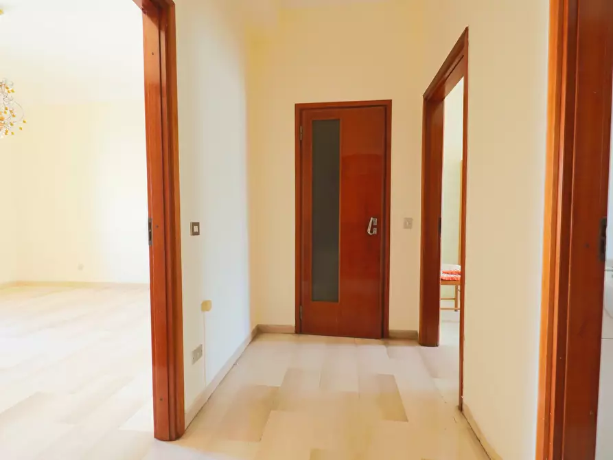 Immagine 9 di Trilocale in vendita  in Via Ugo De Carolis 10 a Taranto