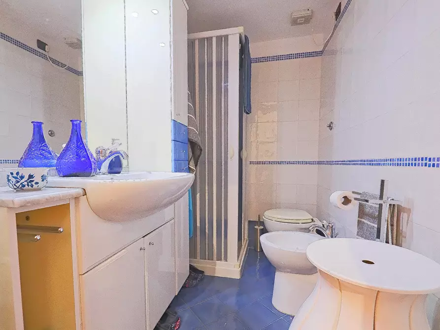 Immagine 24 di Bilocale in vendita  in Via Duca Di Genova 76 a Taranto