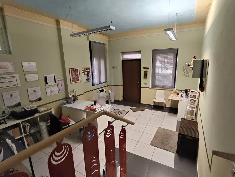 Immagine 14 di Ufficio in vendita  in centrale a Broni