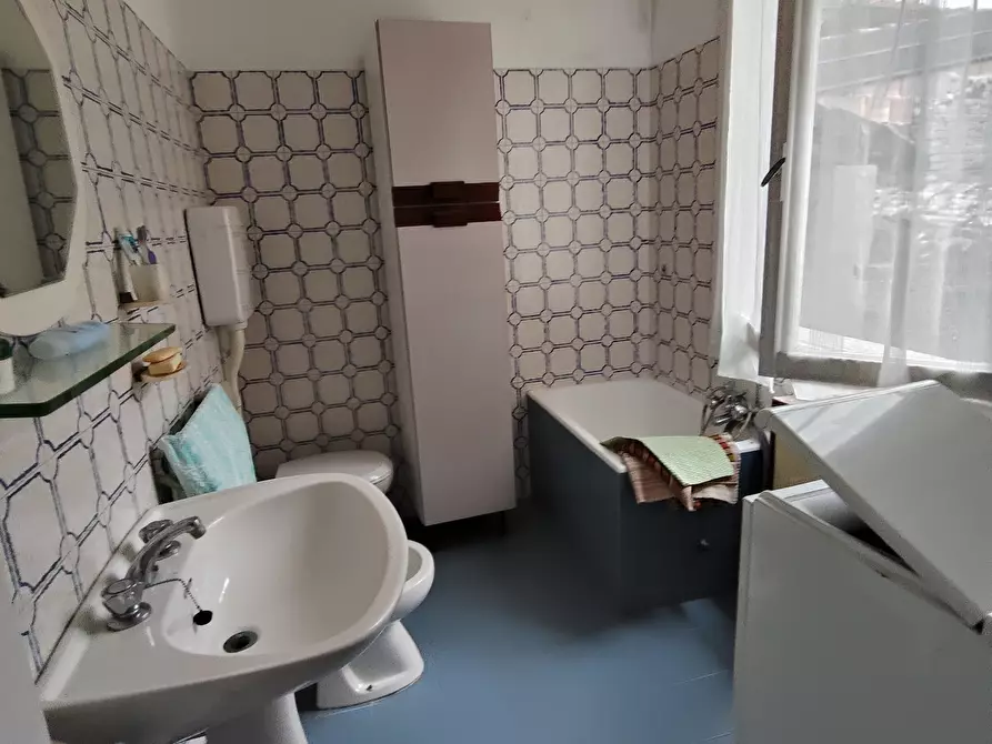 Immagine 10 di Porzione di casa in vendita  in Via Guglielmo Marconi a Ziano Piacentino