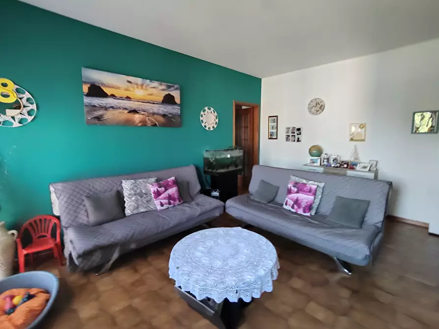 Immagine 3 di Trilocale in vendita  in Via Luigi Einaudi a Castel San Giovanni