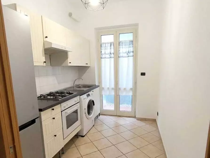 Immagine 2 di Bilocale in vendita  in Via Avegno a Roma