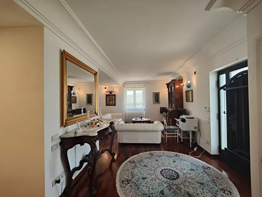 Immagine 21 di Villa in vendita  in Via Casa rocco giovi 11 A a Salerno