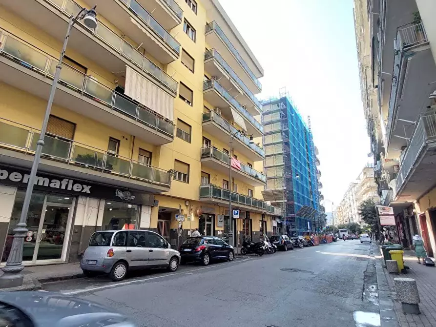 Immagine 7 di Trilocale in vendita  in Via Trento 92 a Salerno