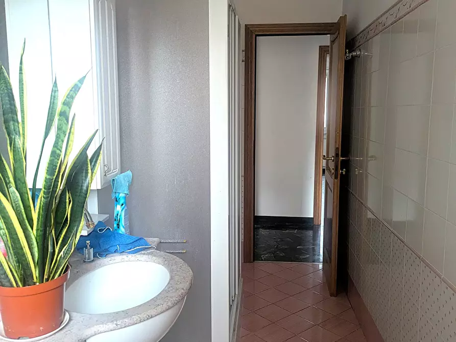 Immagine 16 di Quadrilocale in vendita  in Via A. Medicina 112 a Serra Riccò