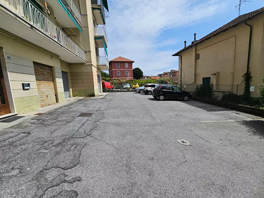 Immagine 42 di Quadrilocale in vendita  in Via Campomorone 105 a Genova