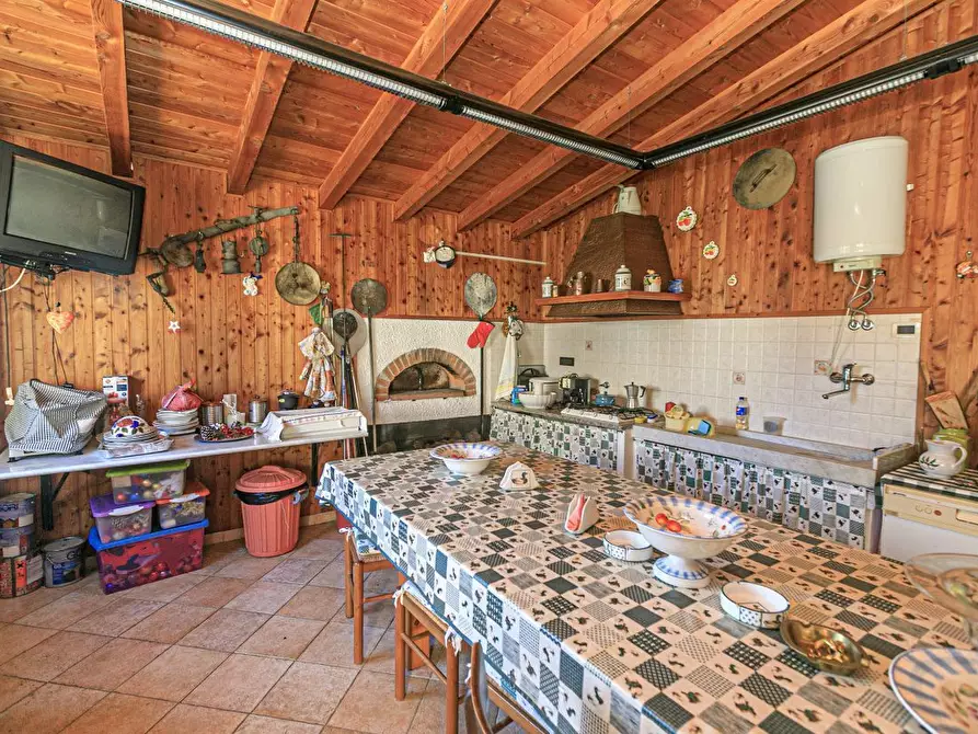 Immagine 73 di Pentalocale in vendita  in Via Costigliolo a Mignanego