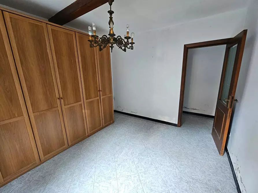 Immagine 13 di Bilocale in vendita  in Via campomorone 93 a Genova