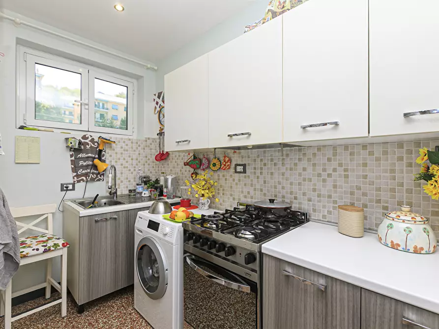 Immagine 8 di Trilocale in vendita  in Via Carnia 57B a Genova