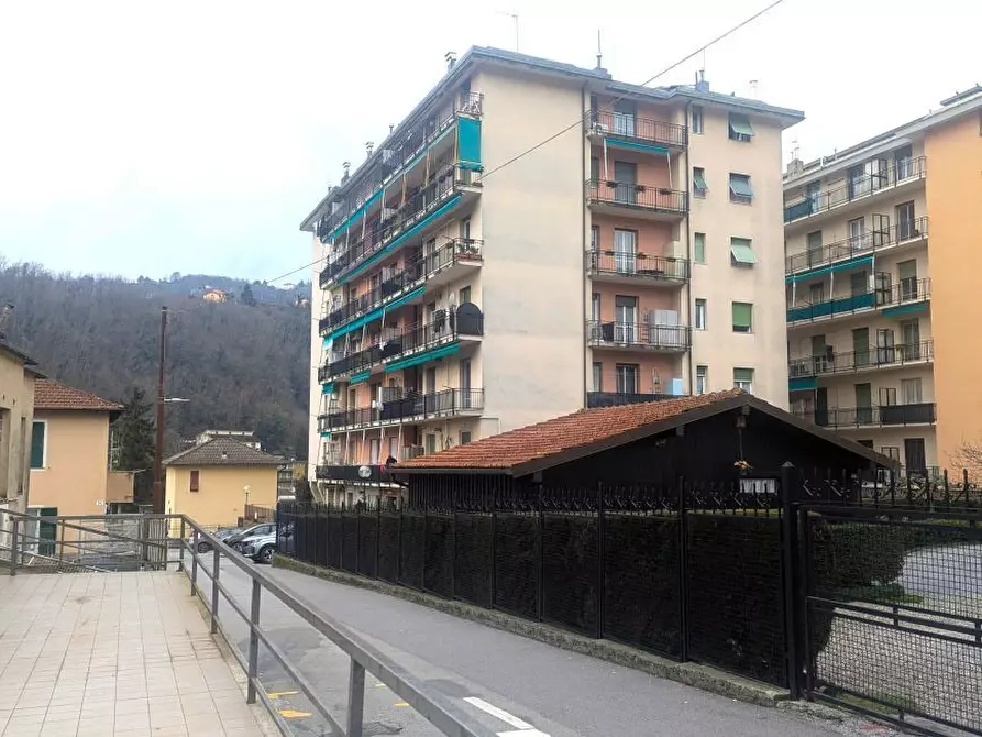 Immagine 37 di Trilocale in vendita  in Via Campomorone 40R a Genova