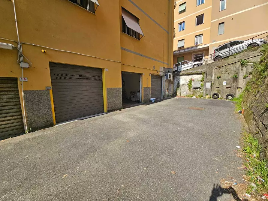 Immagine 9 di Garage in vendita  in Via Alcide De Gasperi 16 a Campomorone
