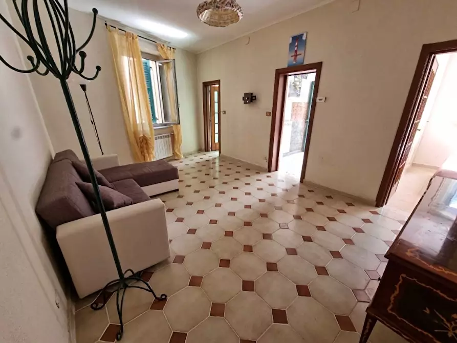 Immagine 1 di Bilocale in vendita  in Via Natale Gallino a Genova