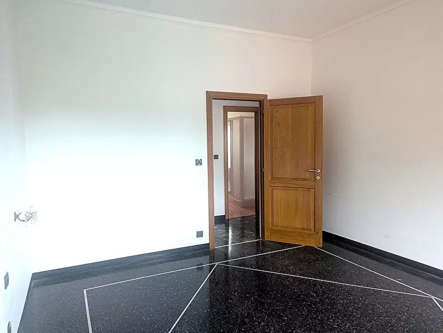 Immagine 24 di Quadrilocale in vendita  in Via A. Medicina 112 a Serra Riccò